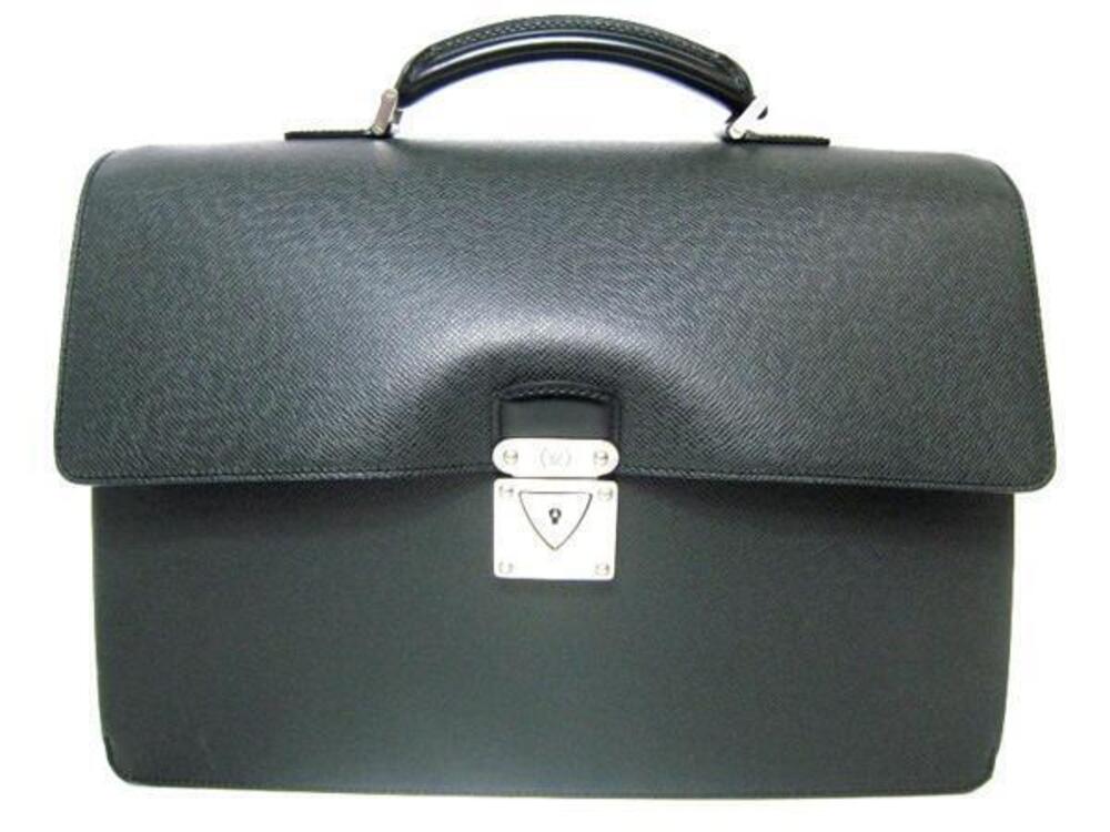 Louis Vuitton Taiga Robusto II Business Bag